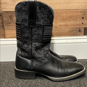 Digital Camo Ariat Black Cowboy Boots